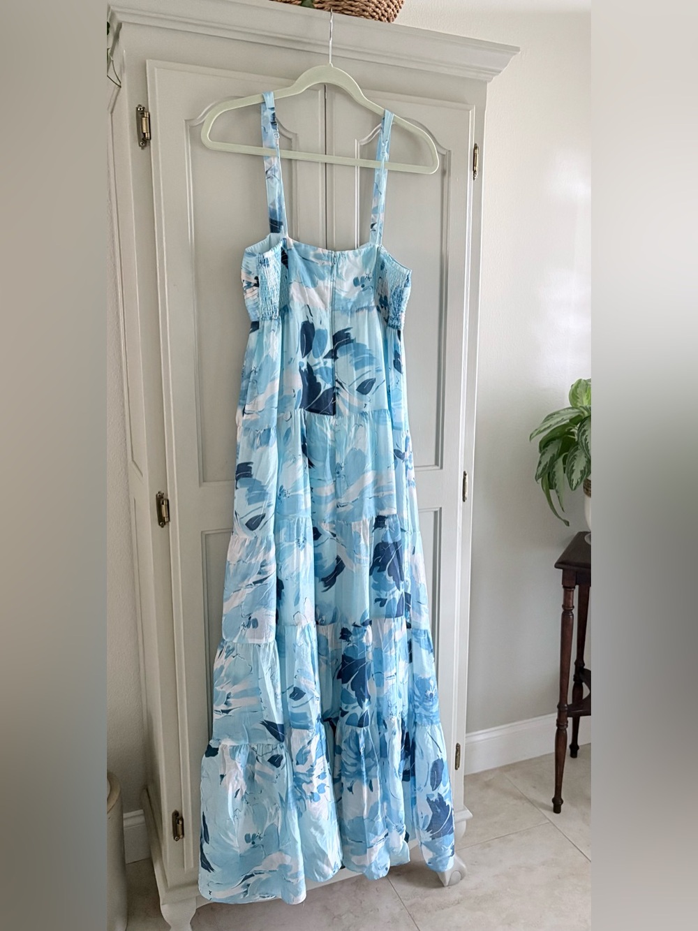 Abercrombie & Fitch Blue Floral Tiered Ruched Empire Waisted Maxi Dress Size M - Picture 12 of 13